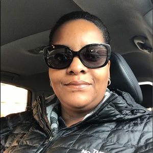 Meet your Posher, Lashawnda